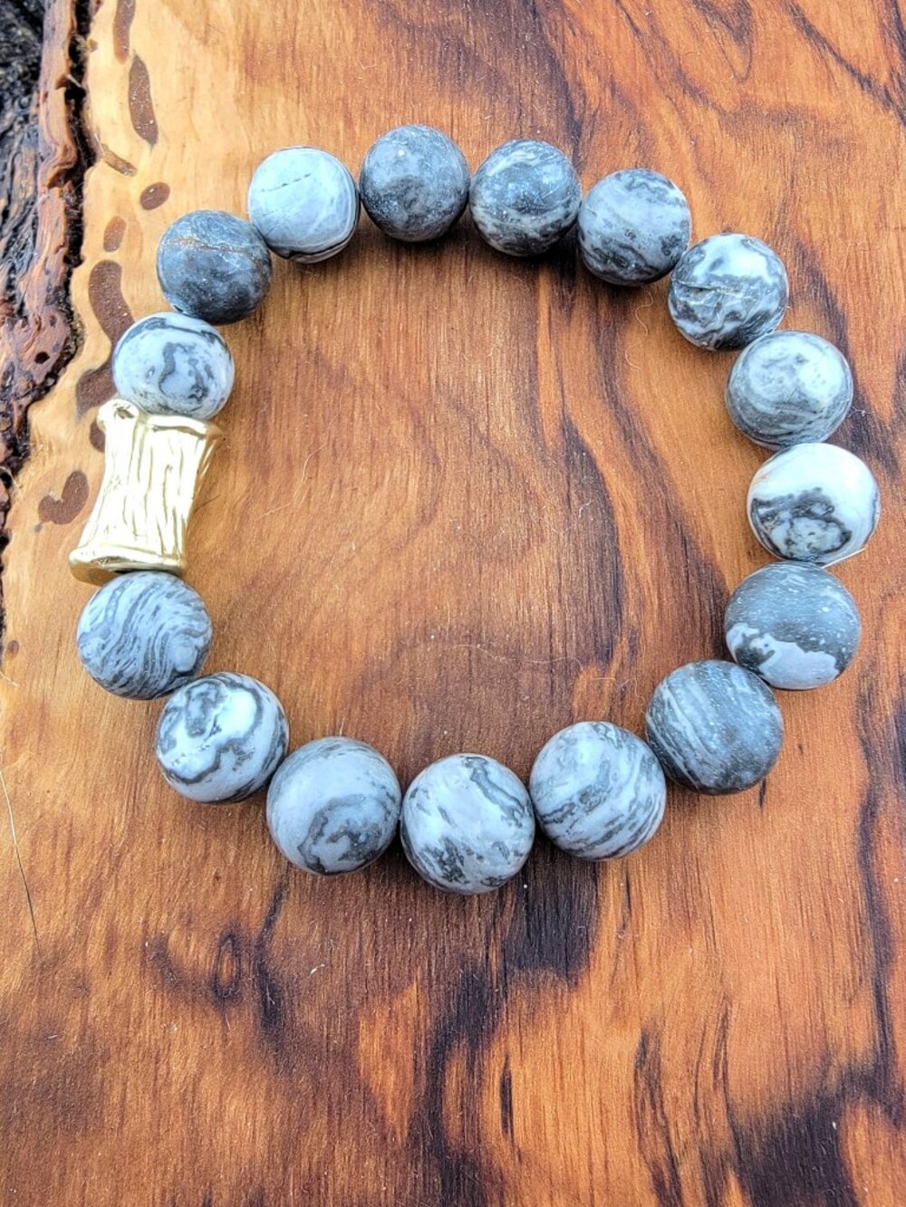 3/$30 🖤 Gray Marble Jasper Bead Bracelet w/ Gold Accent | Neutral Stone Stretch
